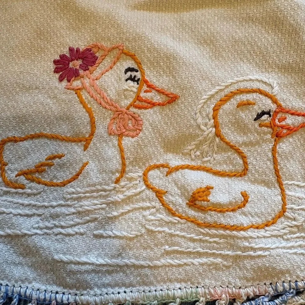 Embroidered Vtg Fingertip Finger Guest Hand Tea Towels (3) Cross Stitch Ducks
